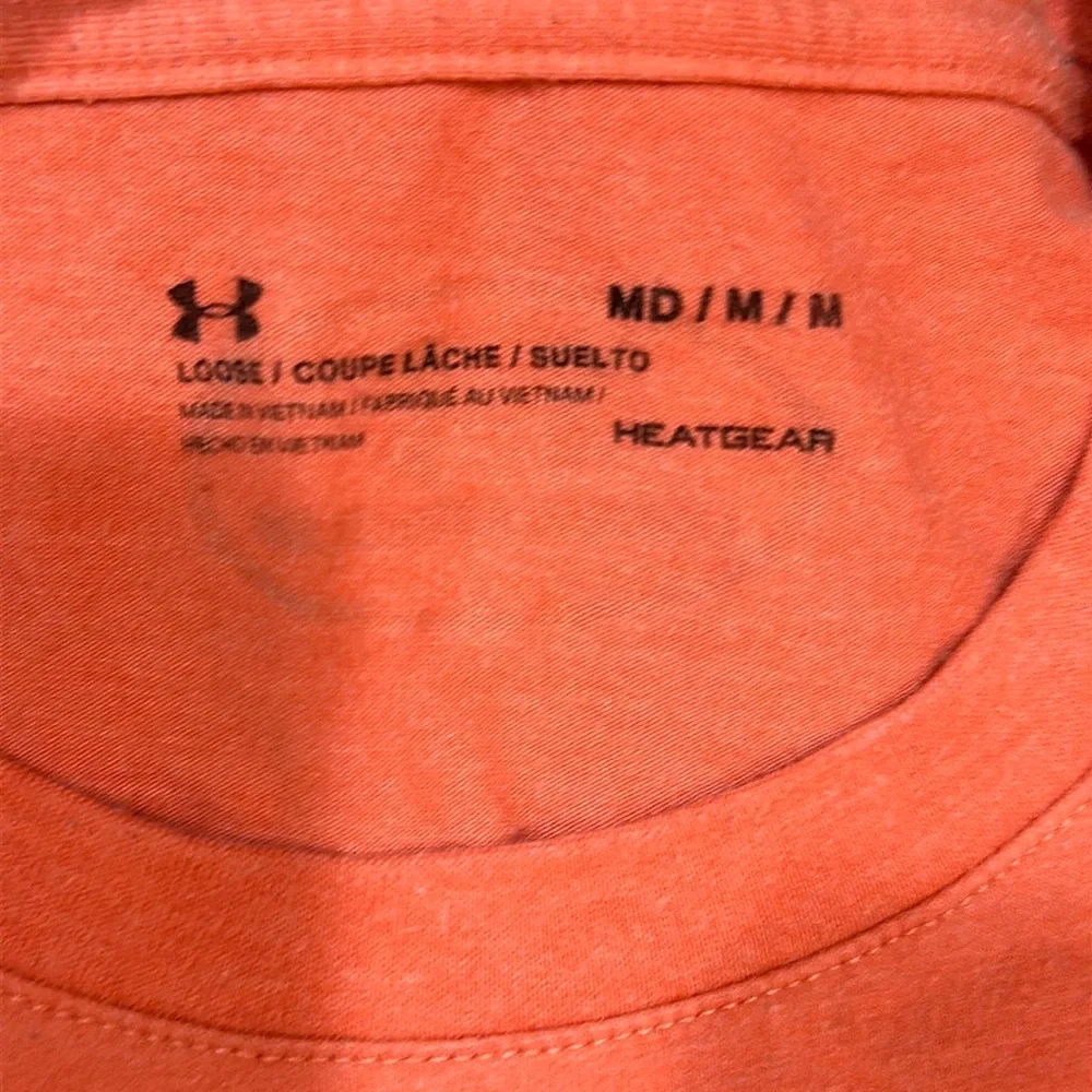 Men’s under Armour T-shirt, size medium